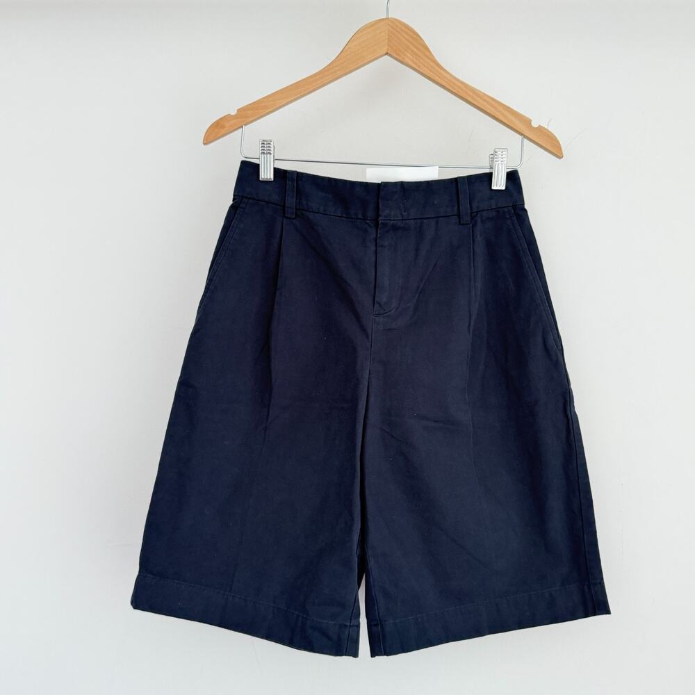 Vince Shorts Womens 0 Navy Washed Cotton High Waist Bermuda Pleated Quiet Luxury